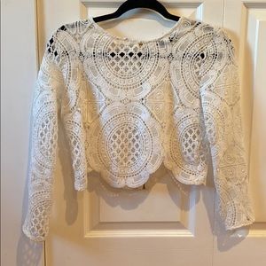 Lace long sleeve crop top